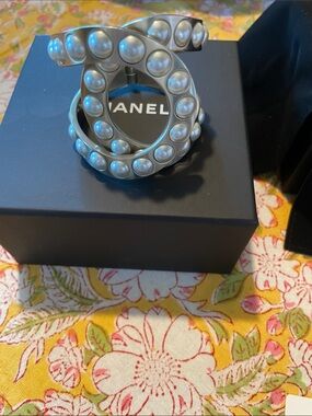 CHANEL Silver-Tone Pearl-Studded Cuff Bracelet